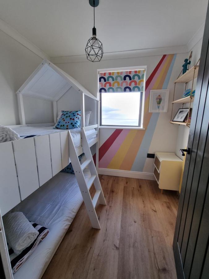 Salt & Surf-Sea Views In Saltburn Apartment Exterior photo